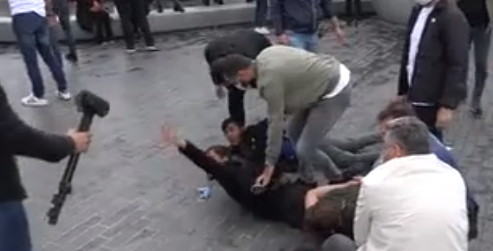 Taksim Meydanı'nda 2'si turist 6 kişi gözaltına alındı