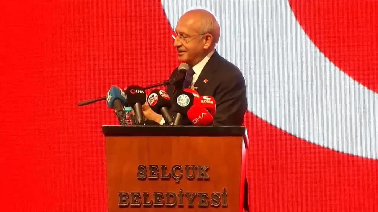 Kılıçdaroğlu: "Oturup kalkıp CHP'li belediyelere dua etsinler"