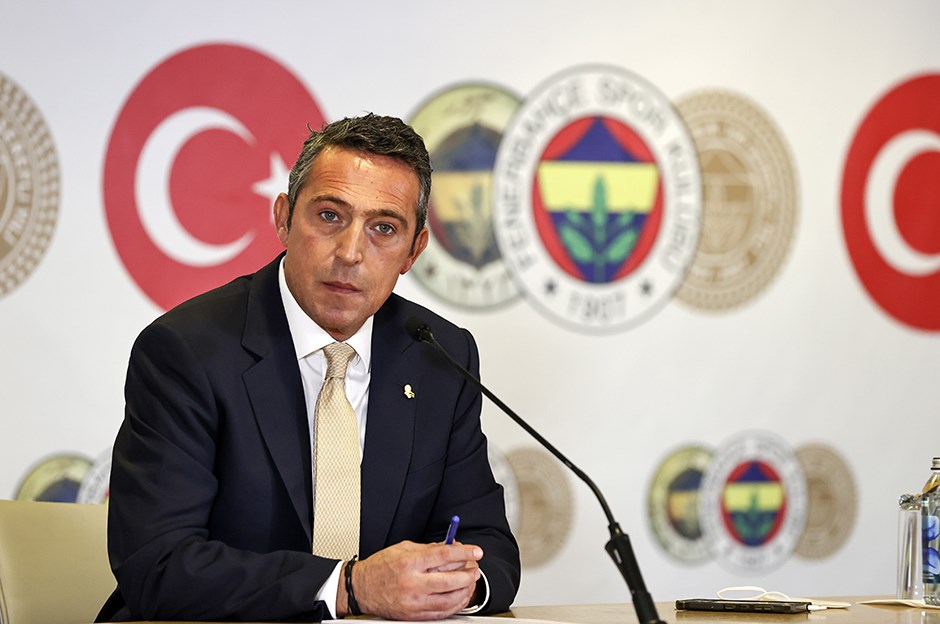 Fenerbahçe'nin teknik direktörü kim olacak?