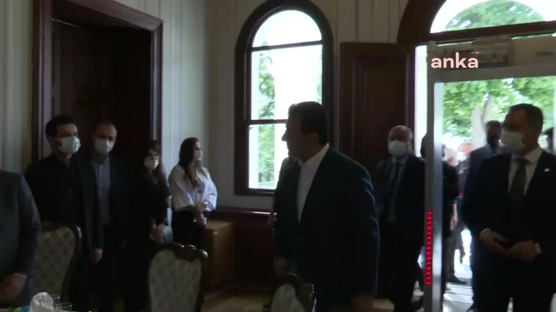 Ekrem İmamoğlu olimpiyat sporcularıyla bir araya geldi