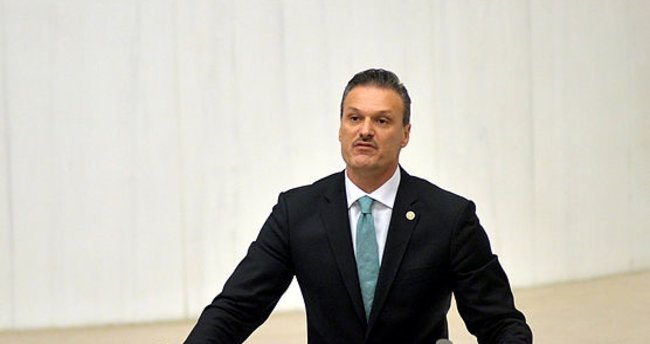 Alpay Özalan'ın paylaşımı tepki çekti!