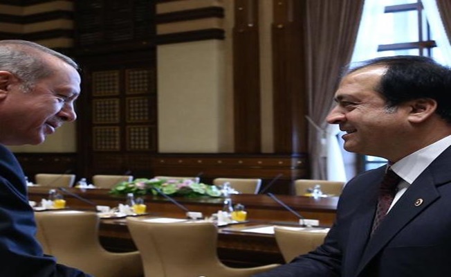 FETÖ'den alınan AKP'li vekilin paylaştığı fotoğraf