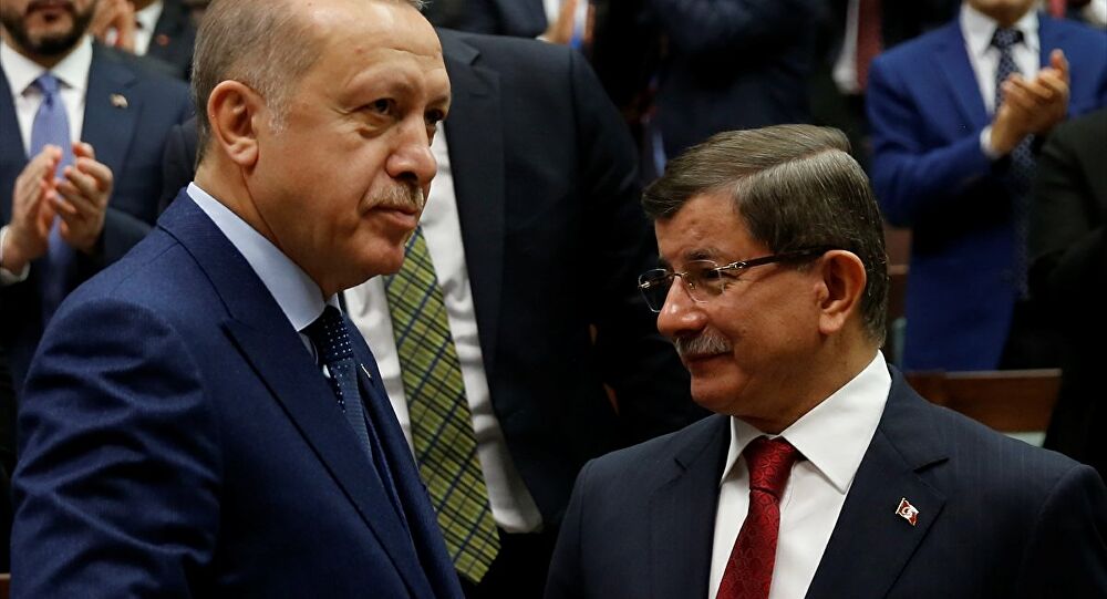AKP'nin tek başına iktidarı kaybettiği seçim gecesi Davutoğlu'ndan şok hareket!