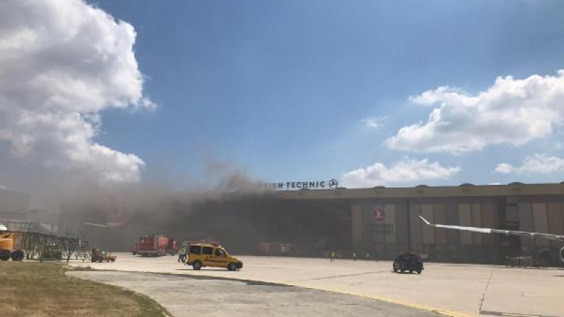 Atatürk Havalimanı'nda yürekleri ağza getiren patlama