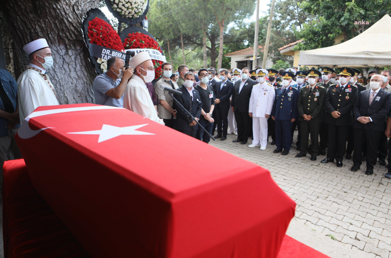 İzmir, şehidini son yolculuğuna uğurladı