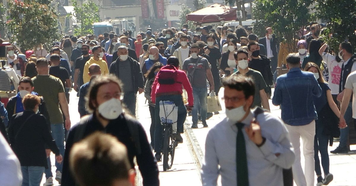 Temmuz'da 'tam açılma' olacak mı? Kabine Toplantısı'ndan sızan bilgi kafaları karıştırdı