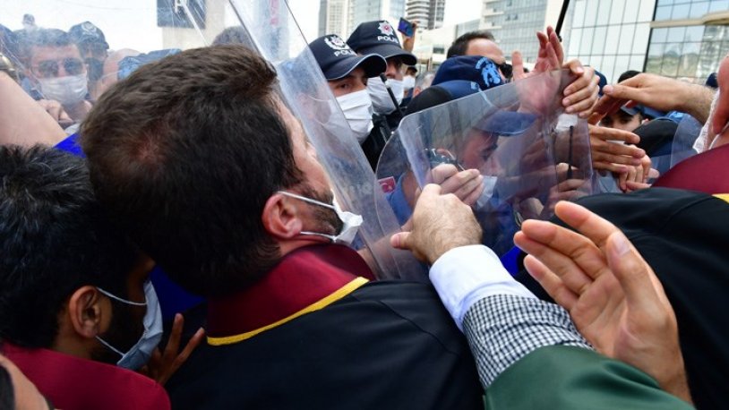 Polis memuruna meslekten çıkarılma soruşturması!
