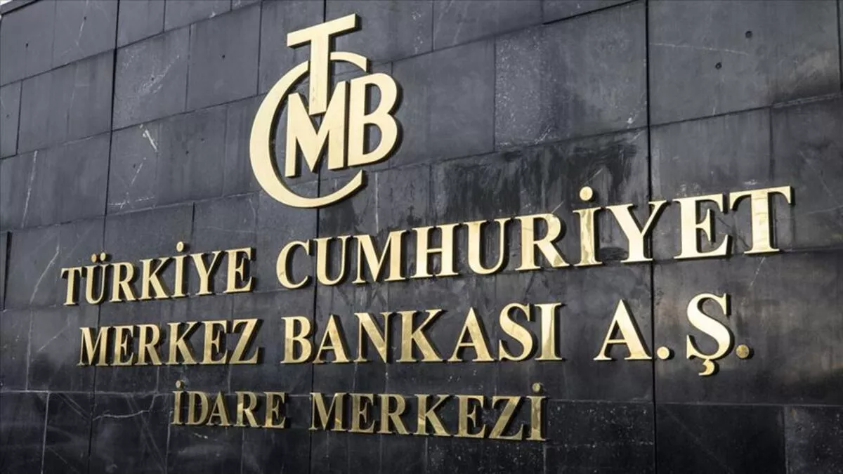 Yüksek kura rağmen döviz mevduatı artış gösterdi