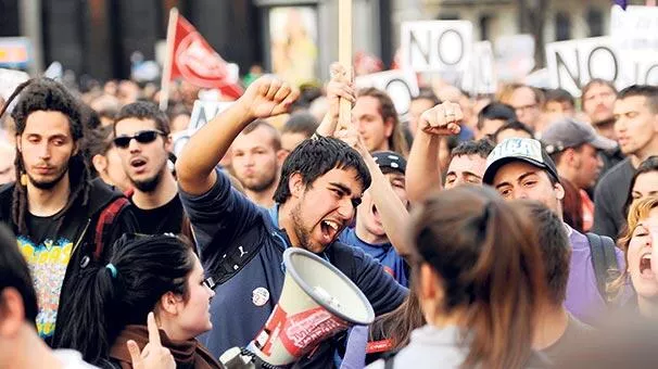 Gençler liyakate olan inancını kaybetti