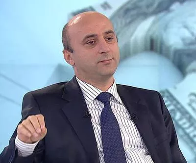 Bakan yardımcısının üç maaş aldığı ortaya çıktı