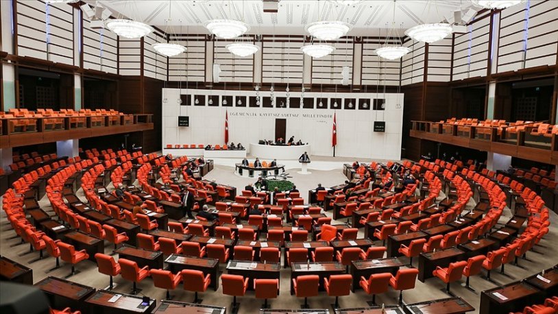 AKP ve MHP milletvekilleri 'dış mihrakların' araştırılmasına yönelik önergeyi reddetti