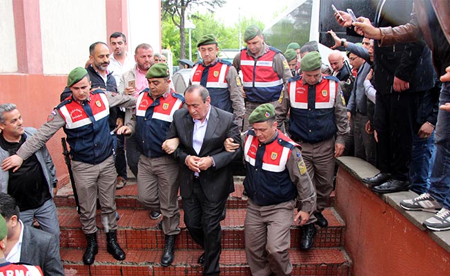 Çakıcı'yı gören telefona sarıldı