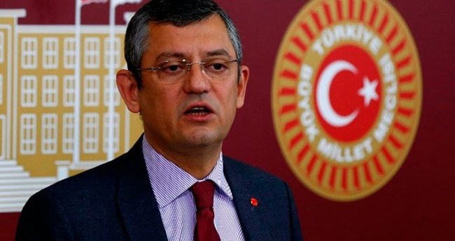 CHP'li Özgür Özel: "Süleyman Soylu, sırtındaki kirli ilişkilerin yükü altında ezilmektedir"