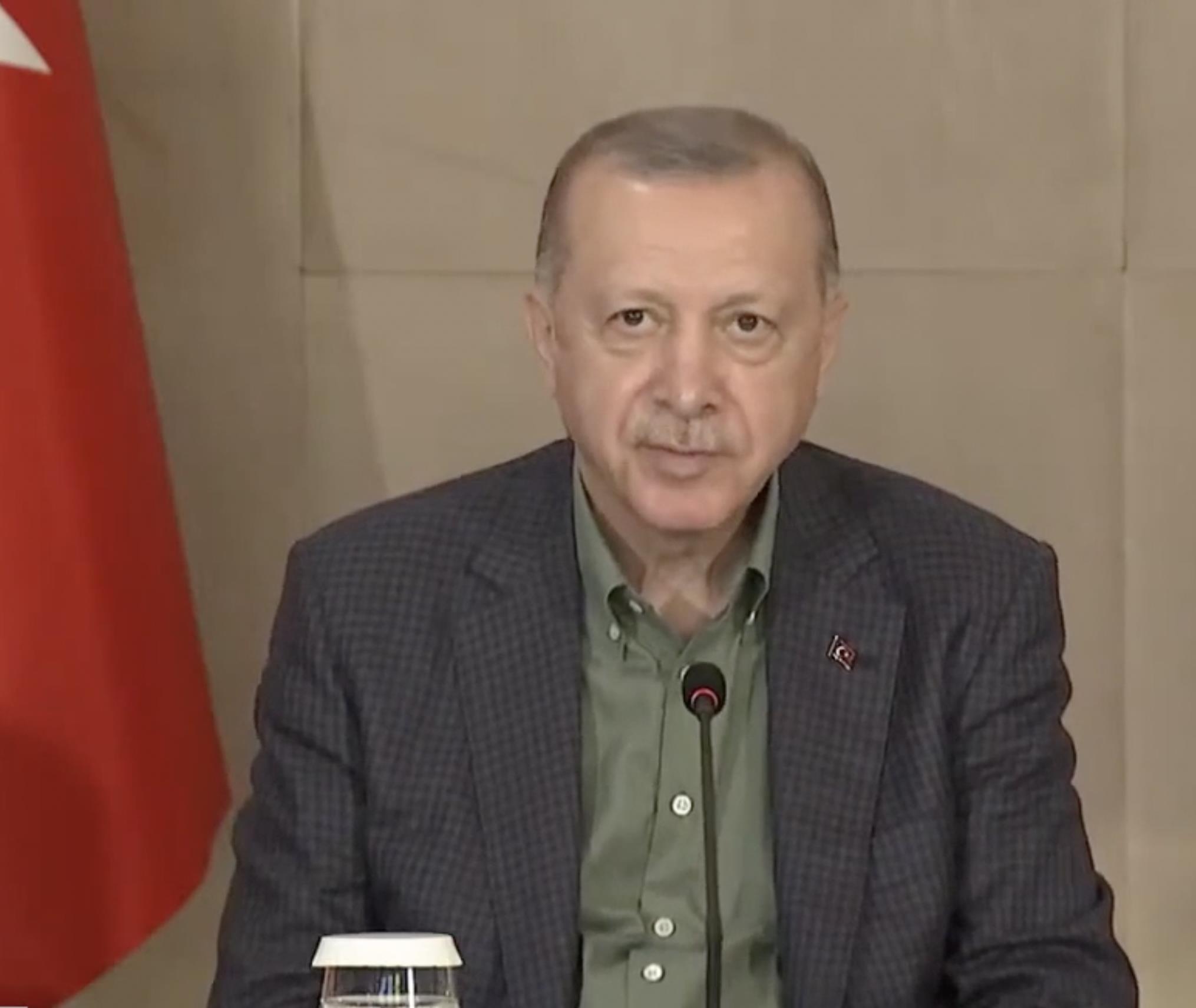 Erdoğan: "Gelişmiş ülkeler buraya geldikleri zaman 'Neden bizim ülkemiz Türkiye gibi değil' diyorlar"