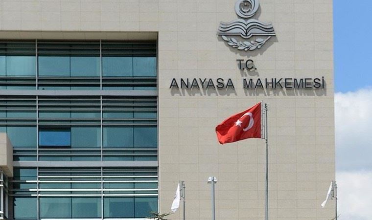 AYM'den Cumhurbaşkanlığı kararına iptal kararı!