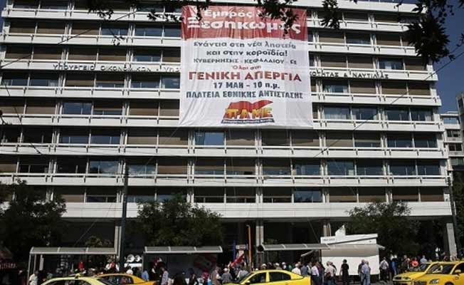 Yunanistan'da göstericiler Maliye Bakanlığı'nı işgal etti