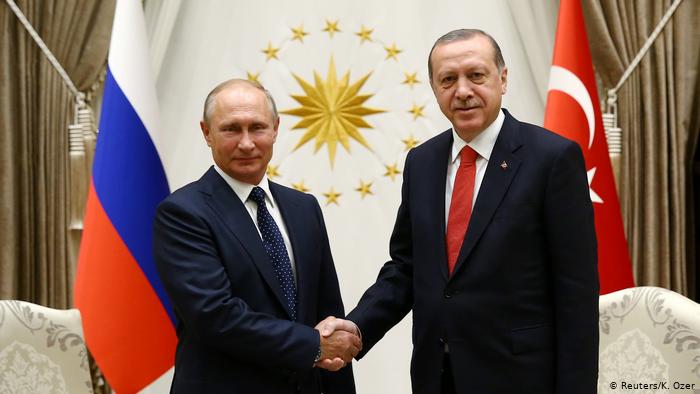 Erdoğan Putin ile telefon görüşmesi gerçekleştirdi