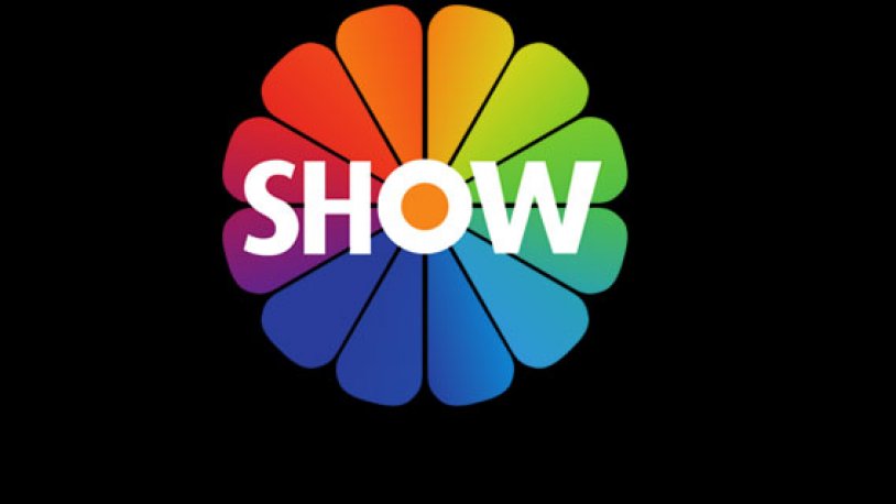 Ünlü sunucu Show TV'den istifa etti