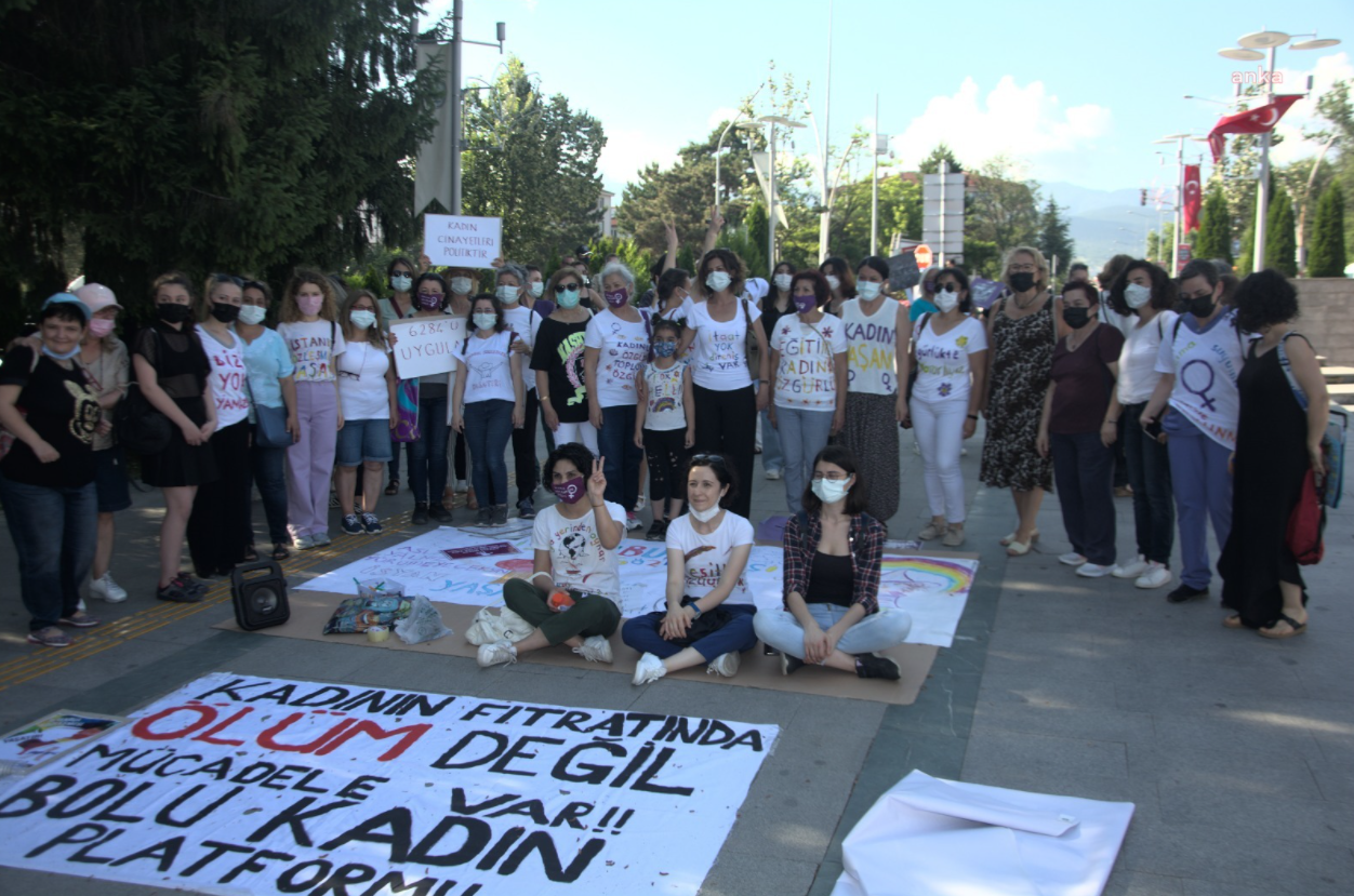 Bolulu kadınlar: “İstanbul Sözleşmesinden değil, önümüzden çekilin”