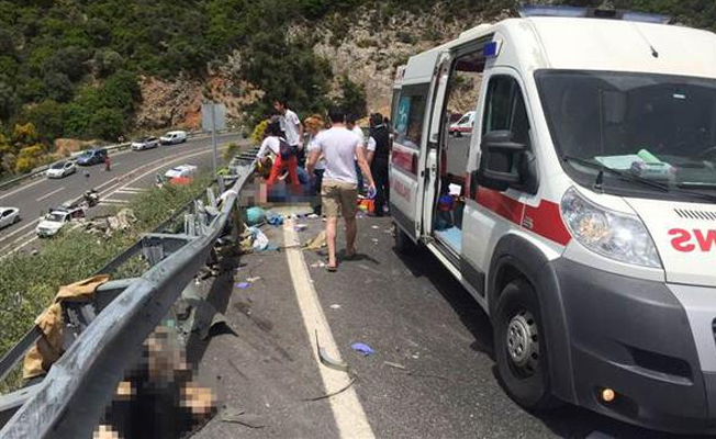 Marmaris'te feci kaza: 24 kişi hayatını kaybetti