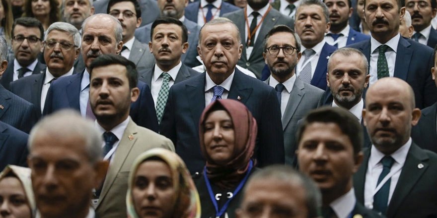 Erdoğan'ın vekillerle yaptığı görüşmeye ilişkin AKP'den ilk açıklama