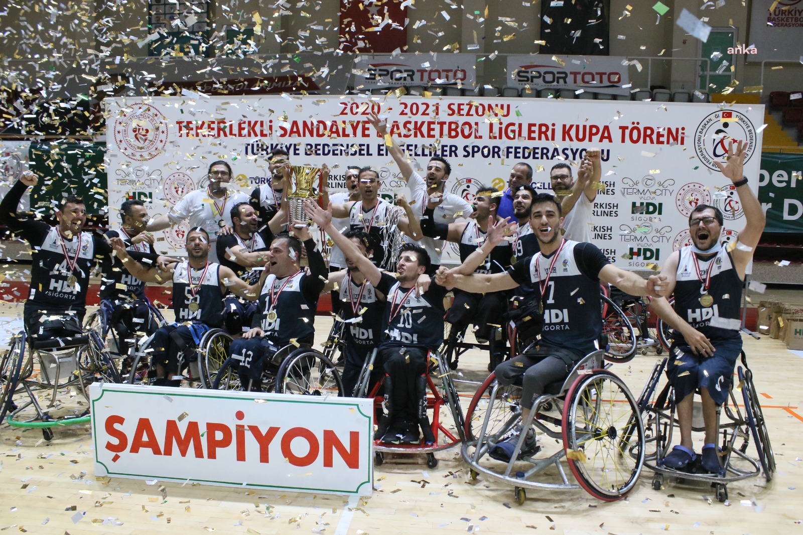 Tokyo Olimpiyatları'nda İzmir Büyükşehir'den beş isim Türkiye'yi temsil edecek