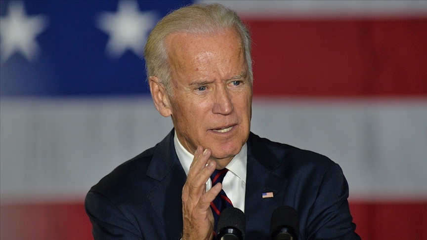 Biden İsrailli devlet adamının önünde neden diz çöktü?