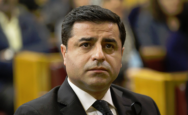 Demirtaş’tan Nuriye Gülmen ve Semih Özakça'ya destek mesajı