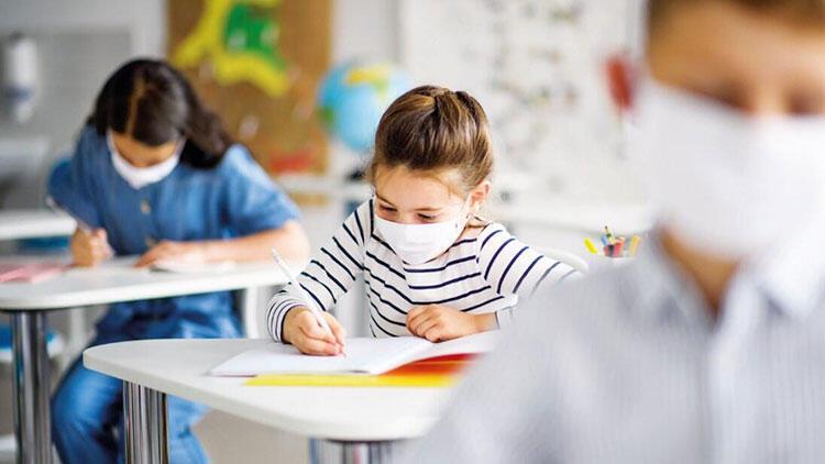 Ziya Selçuk okulların açılacağı tarihi duyurdu