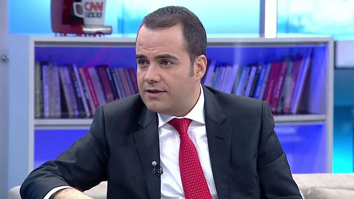 Özgür Demirtaş Pelikan Grubu'na seslendi: "Trollerini üzerimden çek"