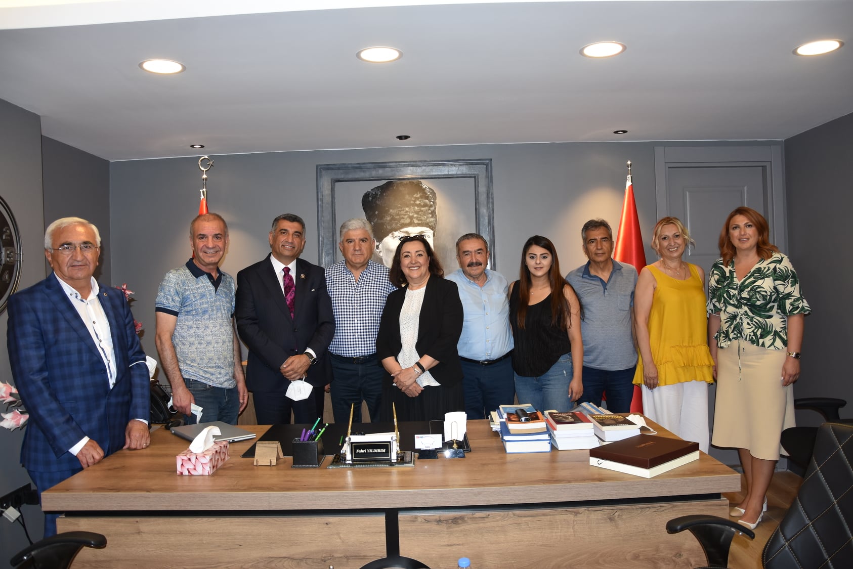 CHP'de anlamlı ziyaret!