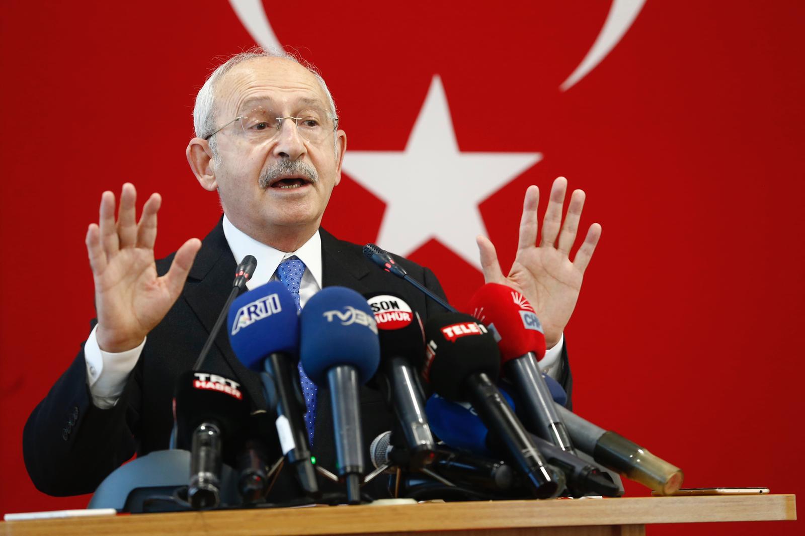 Kılıçdaroğlu, Cumhurbaşkanı'nın nasıl olması gerektiğini anlattı: "Cumhurbaşkanı her şeye maydanoz olmaz"