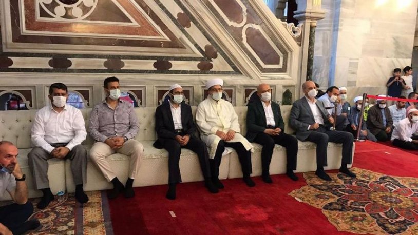 AKP'nin 'koltuk' sevdası... Camide şok görüntüler!