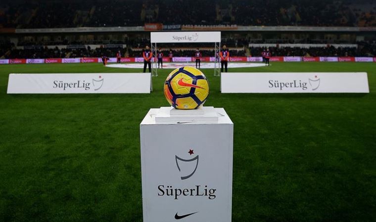 Süper Lig'de deprem! Başkan açıkladı: "Bu lig tescil edilemez, maça çıkmayız"