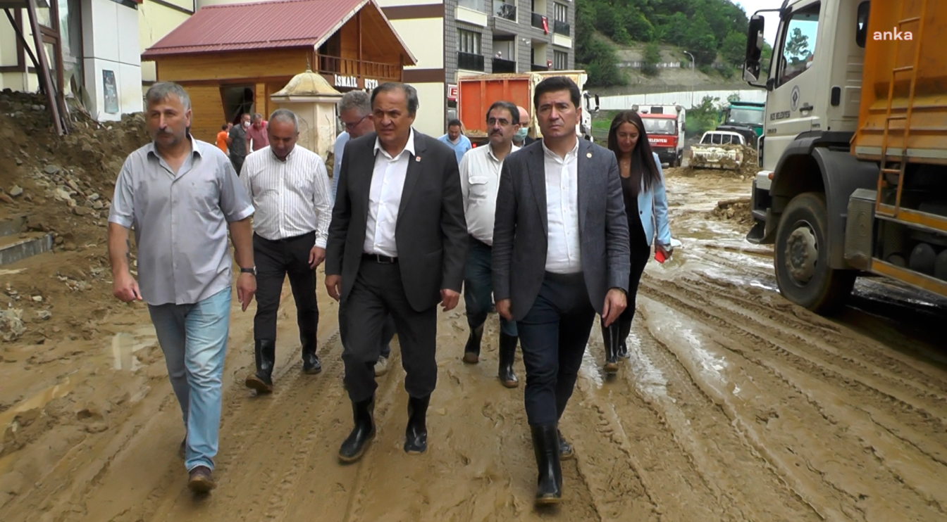 CHP heyeti Rize'de yaşanan selin ardından bölgede inceleme yaptı