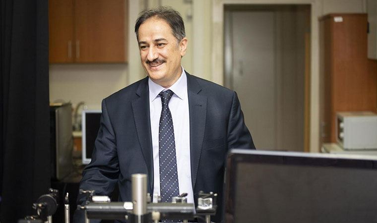 Naci İnci'nin ilk icraatı 14 yıllık akademisyeni görevden almak oldu!