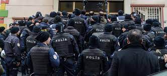 AKP'den hayret ettiren OHAL savunması!