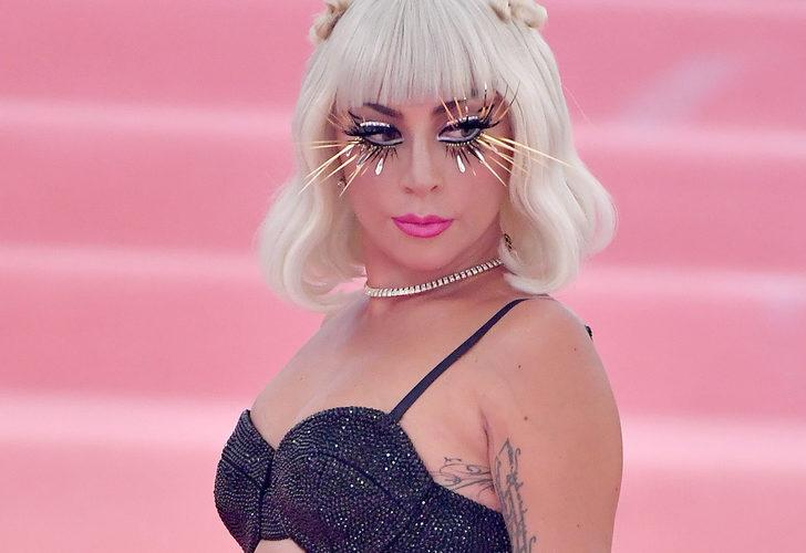 Lady Gaga, yatak odası sırlarını itiraf etti
