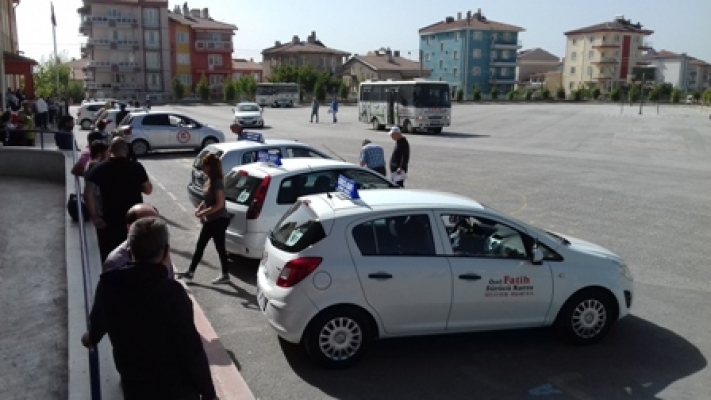 Sürücü kurslarına ceza yağdı