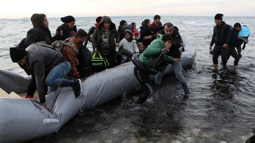 Manş Denizi üzerinden İngiltere'ye 8 bin 461 göçmen!