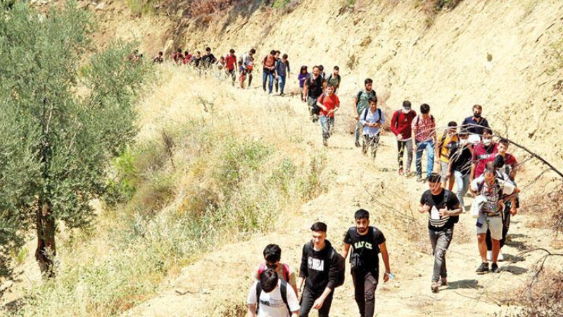 İsmail Saymaz ortaya çıkardı... Sosyal medyada Afganistan'dan Türkiye'ye insan kaçakçılığı yolları!