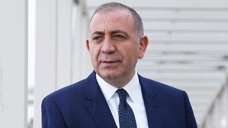 CHP'li Tekin: “Burası Birleşmiş Milletler gibi, en az 50 ülkenin vatandaşı burada yaşıyor”