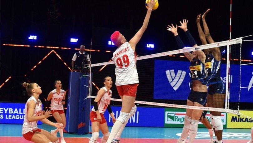 A Milli Kadın Voleybol Takımı ve İtalya maç sonucu: 1-3
