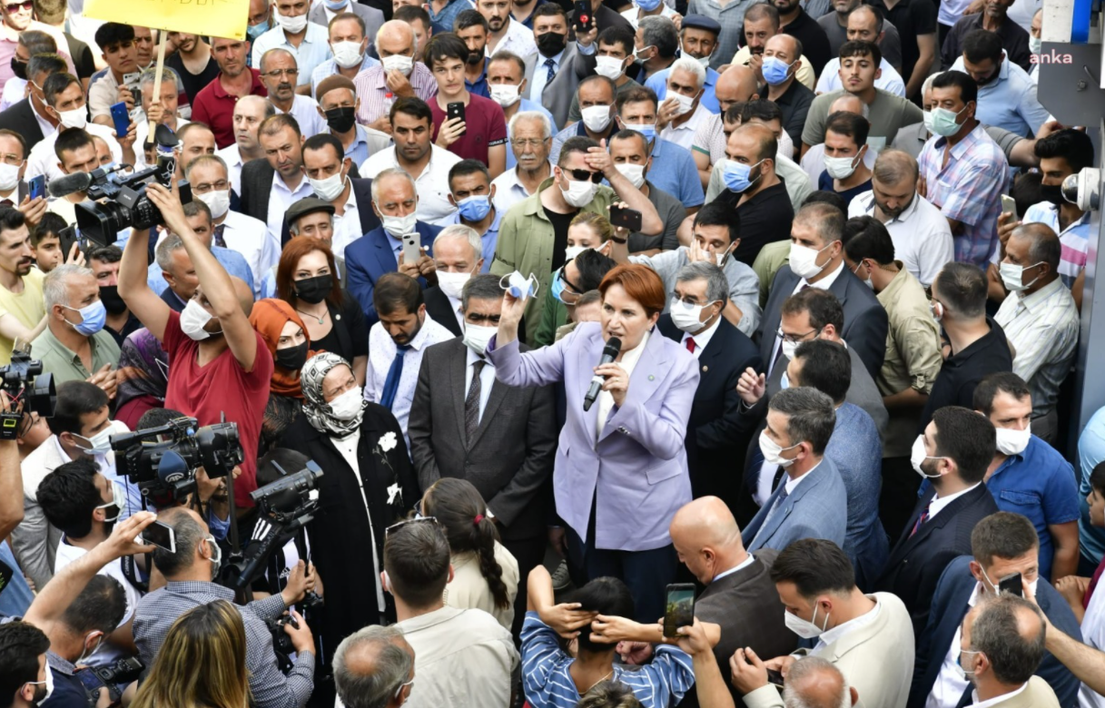 Akşener'den Avusturya Başbakanı Kurz'a: "Ağanın eli tutulmazmış"