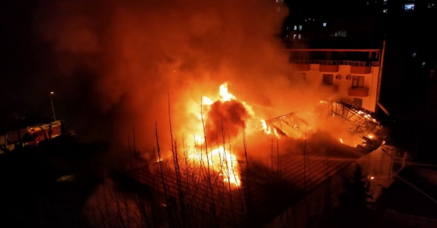 Bu kez de İstanbul! Esenler'deki askeri kışlada yangın