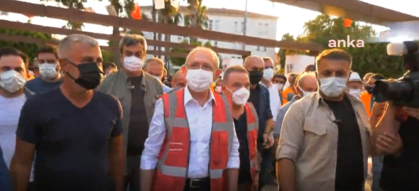 Kılıçdaroğlu, Manavgat Belediyesi Yangın Dayanışma Merkezi’ni ziyaret etti