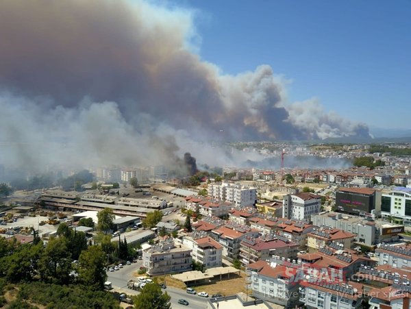 Manavgat'taki yangında yürekleri ağza getiren gelişme!