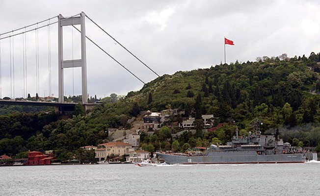 İstanbul Boğazı'nda füzeli saldırı alarmı!