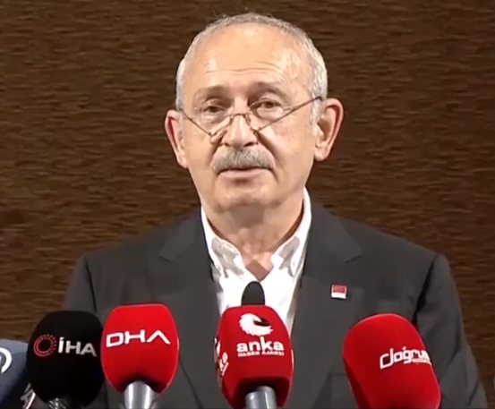 Kılıçdaroğlu'ndan gençlere: "Otoriter yönetim mi, demokrasi mi?"