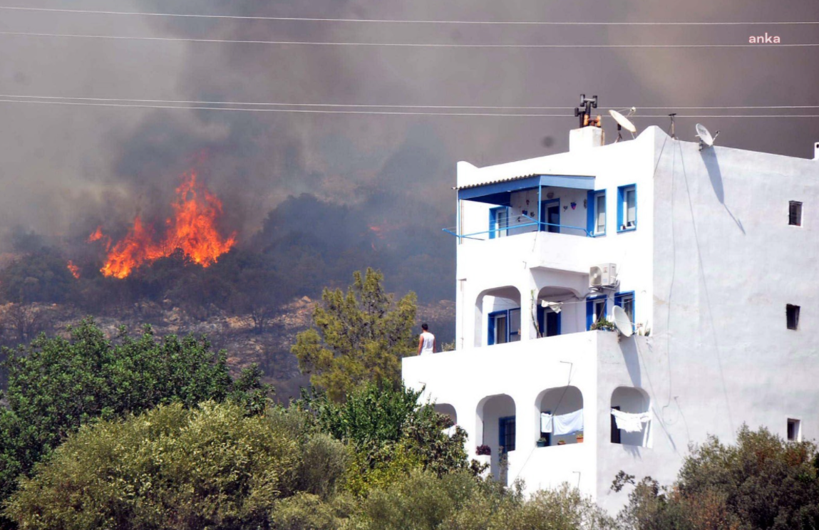 Bodrum'da yangın kabusu devam ediyor: Köyler boşaltılıyor